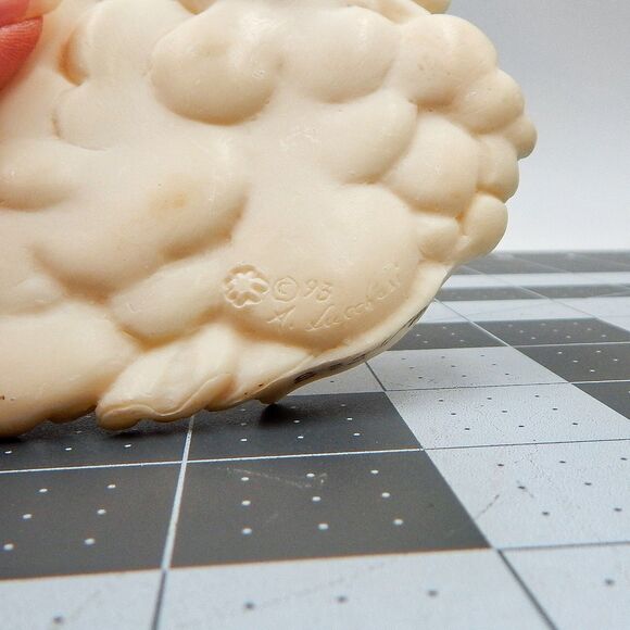 The Millenium Ornament Peace On Earth Limited Edition Roman Madonna Jesus Angels - Picture 6 of 8